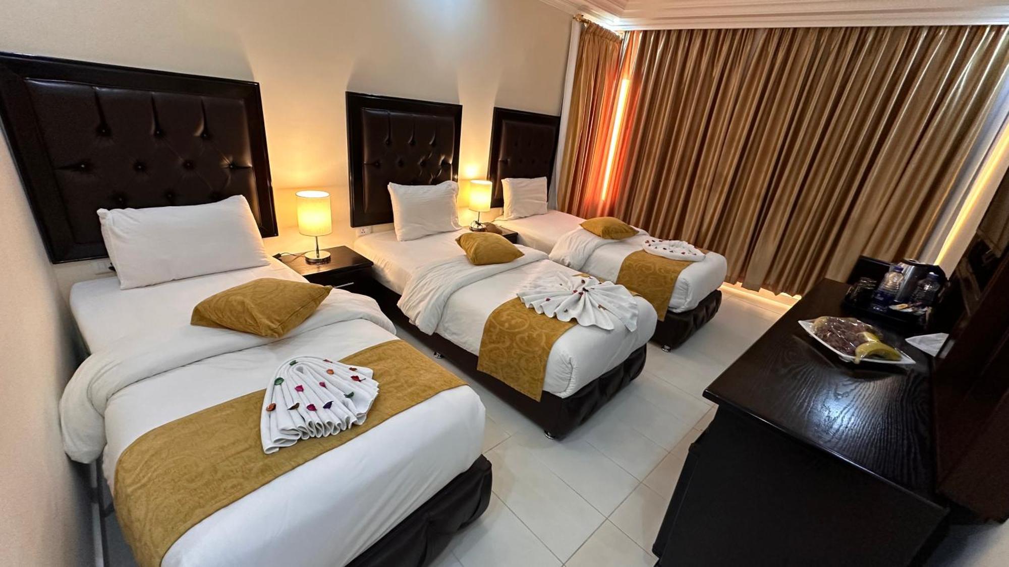 Sharah Mountains Hotel Wadi Musa Bagian luar foto