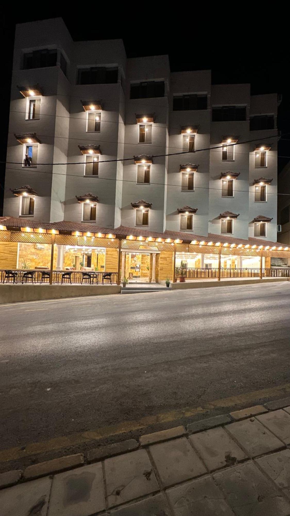 Sharah Mountains Hotel Wadi Musa Bagian luar foto