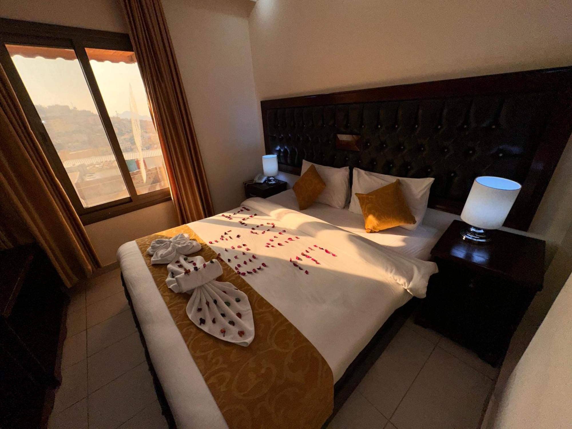 Sharah Mountains Hotel Wadi Musa Bagian luar foto