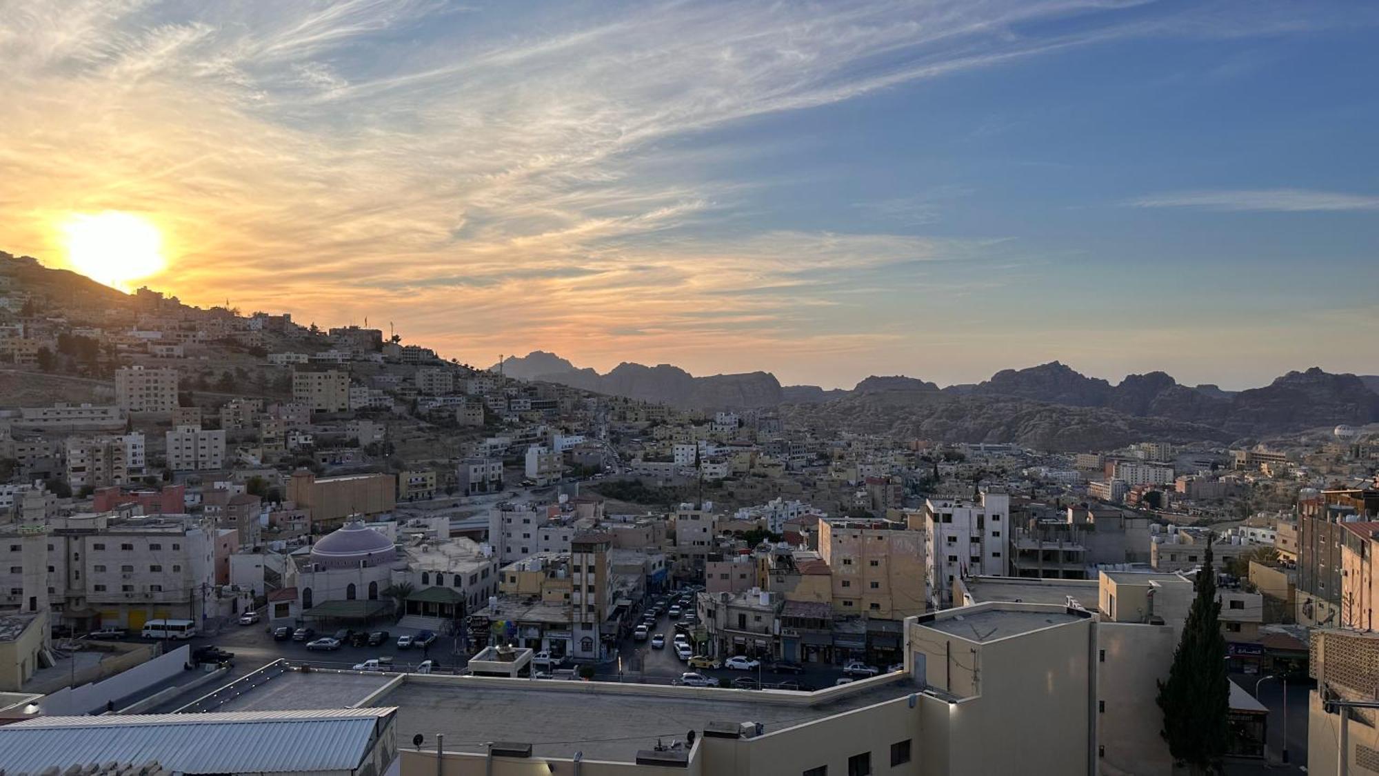 Sharah Mountains Hotel Wadi Musa Bagian luar foto